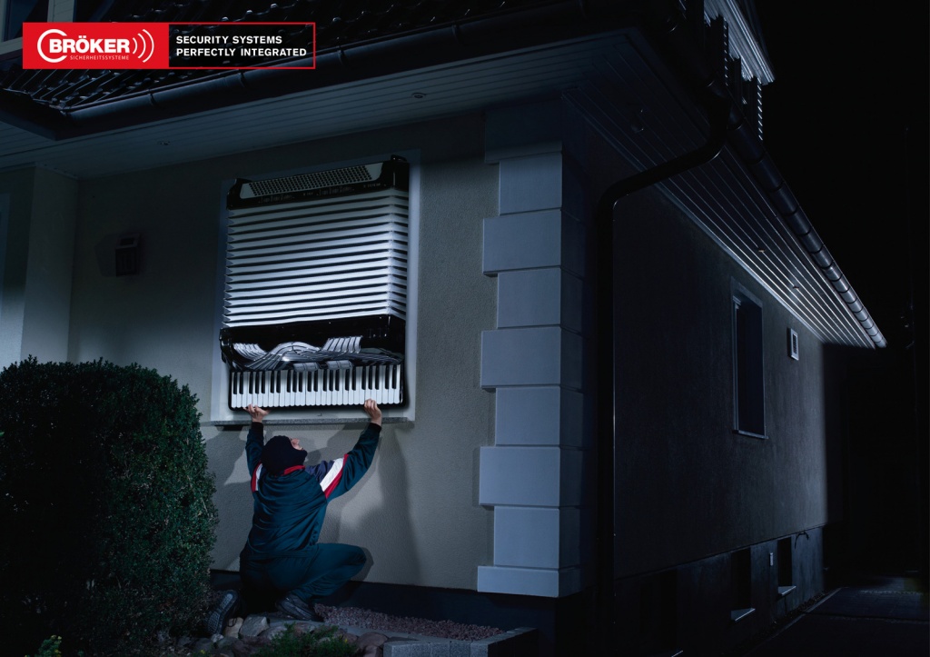 Bröker_Security_Systems_Burglars_Accordion_ibelieveinadv.jpg Bröker_Security_Systems_Burglars_Accordion_ibelieveinadv.jpg